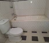 5 bedroom house with large garden to let at Tse Addo