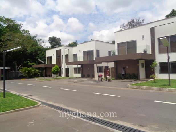 Executive furnished four bedroom townhouse to let at Ridge