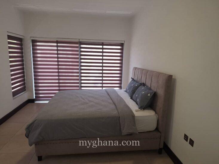 Executive furnished four bedroom townhouse to let at Ridge