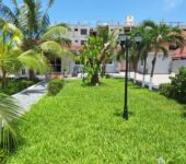 5 bedroom house with large garden to let at Tse Addo