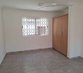 5 bedroom house with large garden to let at Tse Addo