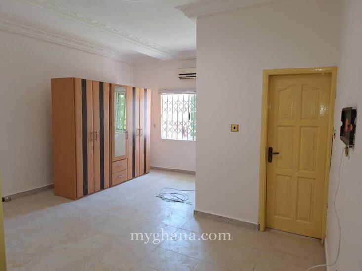 4 bedroom house to let at Tse Addo, Accra