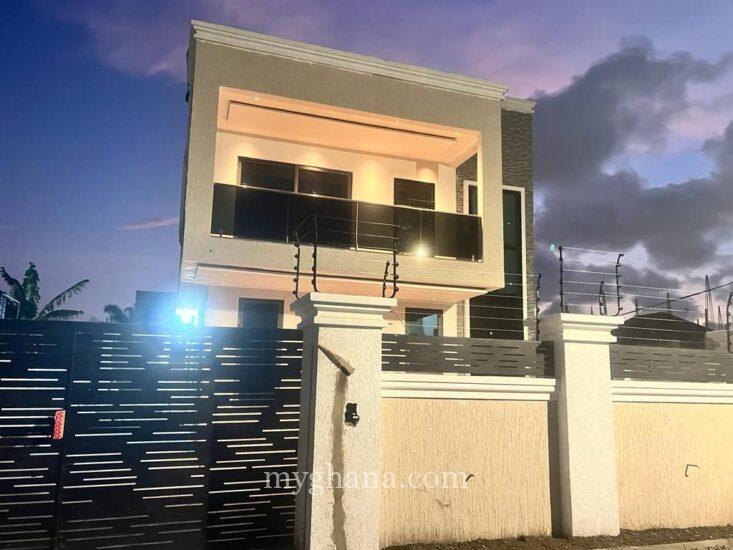 4 bedroom house for sale at Com. 16, Spintex