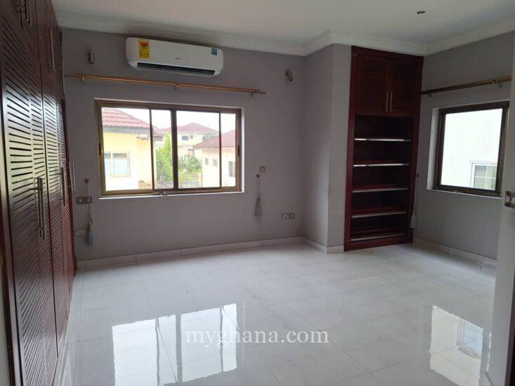 6 bedroom townhouse to let at Cantonments near the Japan Embassy