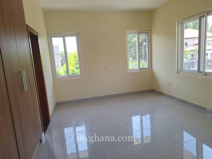 5 bedroom townhouse to let at Cantonments, Accra