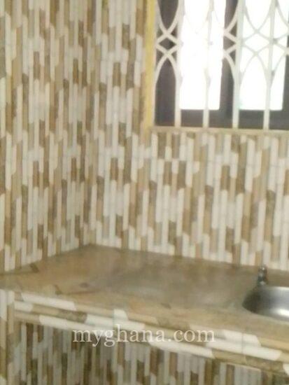 Single room self contain for rent at teshie Tsui bleoo