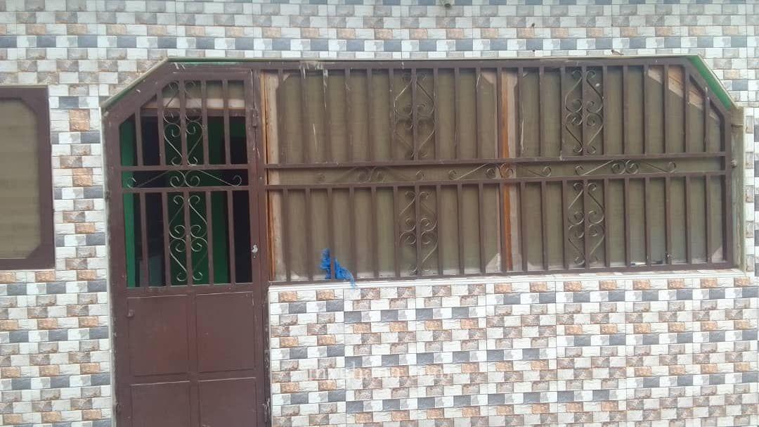 Executive chamber and hall self contain for rent lekma manet road