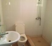 Five bedroom house for rent at spintex addogonno