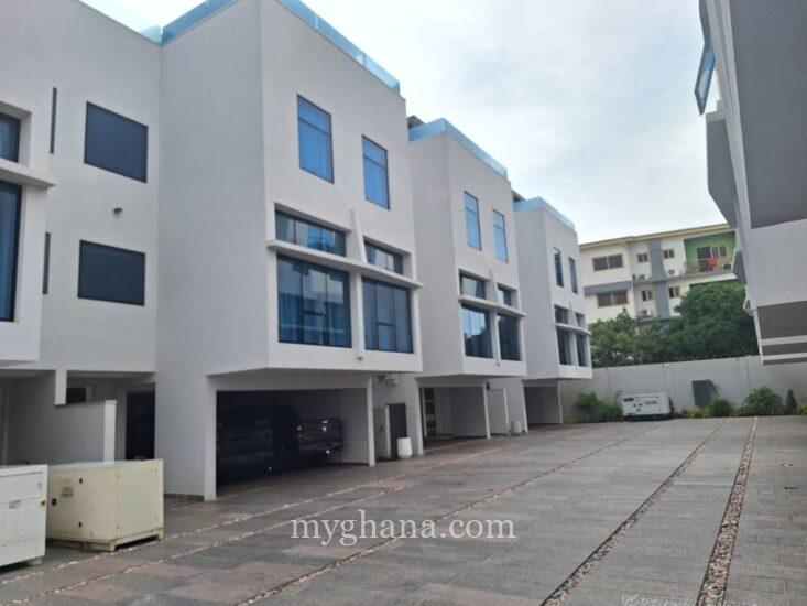 4 bed furnished townhouse to let at East Legon near the French Sch, Accra