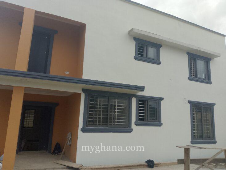 4 bedrooms house for sale at Achimota
