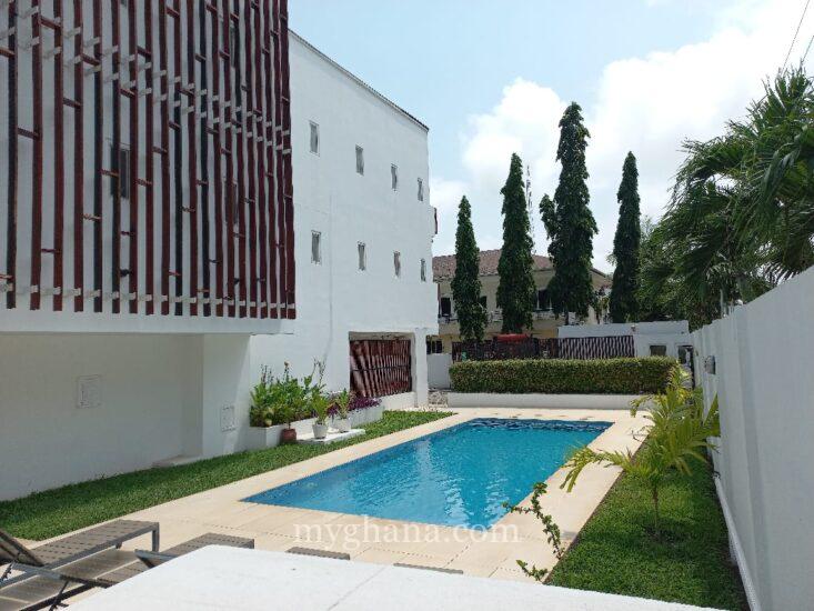 Fully furnished two bedroom apartment to let at Cantonments, Accra