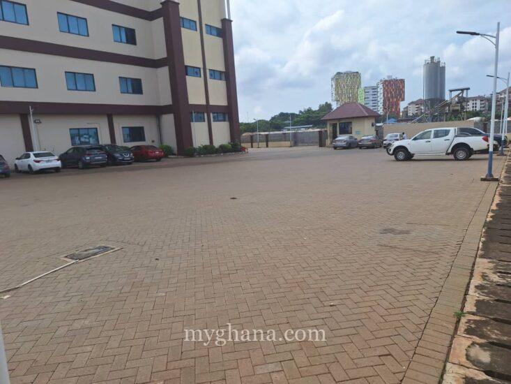 Executive office facility to let at Shiashie near Airport Residential Area