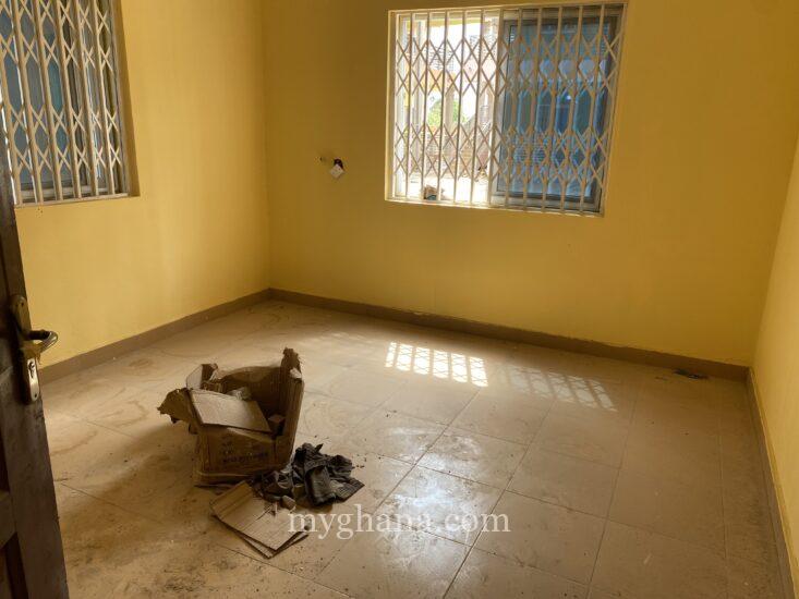 Chamber and hall self contain for rent at amasaman kuntunse