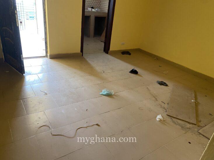 Chamber and hall self contain for rent at amasaman kuntunse