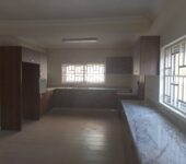 6 bedroom house to let at Labone near Labone Ecobank, Accra