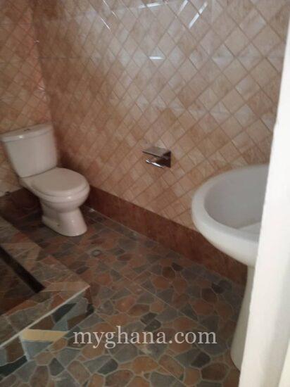 2 bedroom apartment for rent at Adenta Amanfro