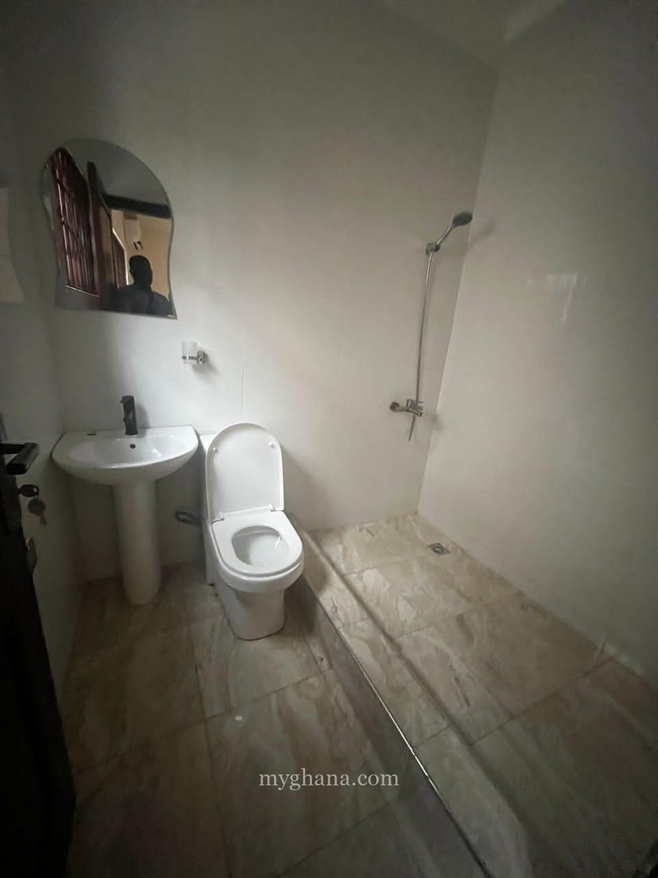 3 BEDROOM SEMI DETACHED SELF COMPOUND