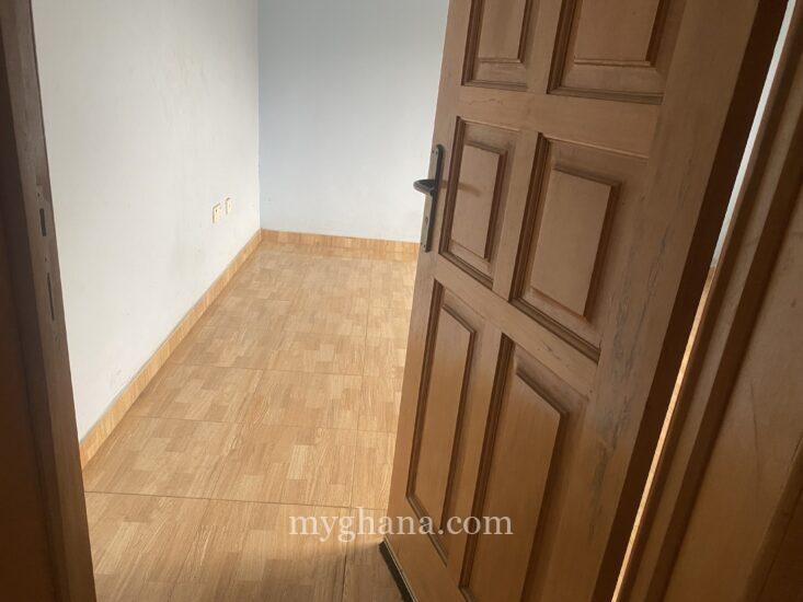 3 bedroom apartment for rent at amasaman cocobod