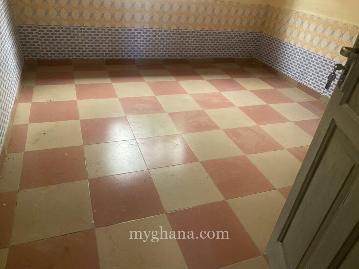 Chamber and hall self contain for rent at amasaman achiaman