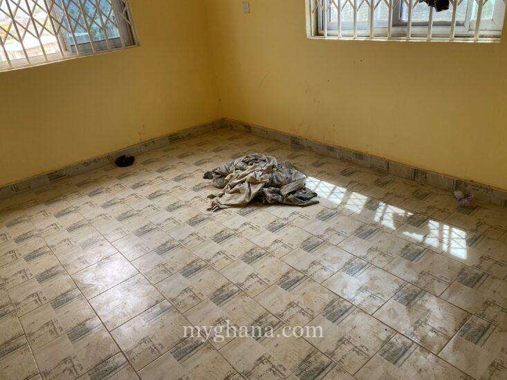 Chamber and hall self contain for rent at amasaman kuntunse