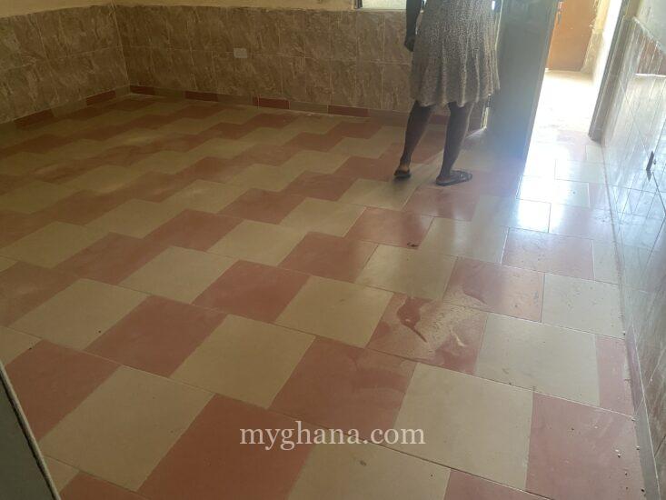 Chamber and hall self contain for rent at amasaman achiaman
