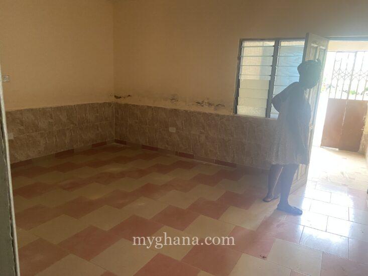 Chamber and hall self contain for rent at amasaman achiaman