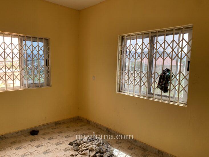 Chamber and hall self contain for rent at amasaman kuntunse