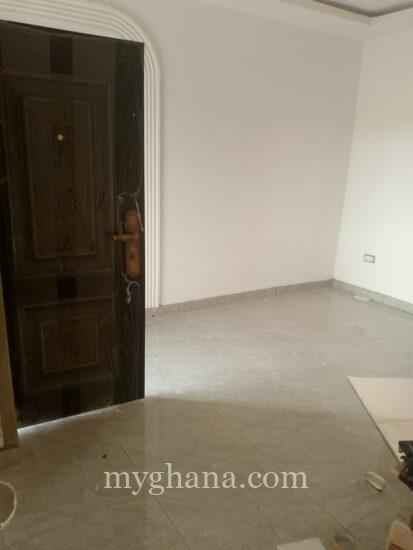 2 bedrooms apartment for rent at Alahaji