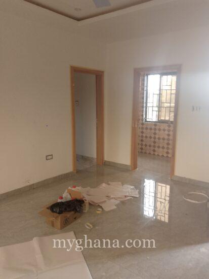 2 bedrooms apartment for rent at Alahaji