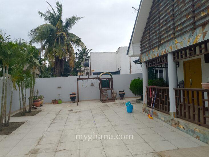 3 bedrooms house for sale at Achimota