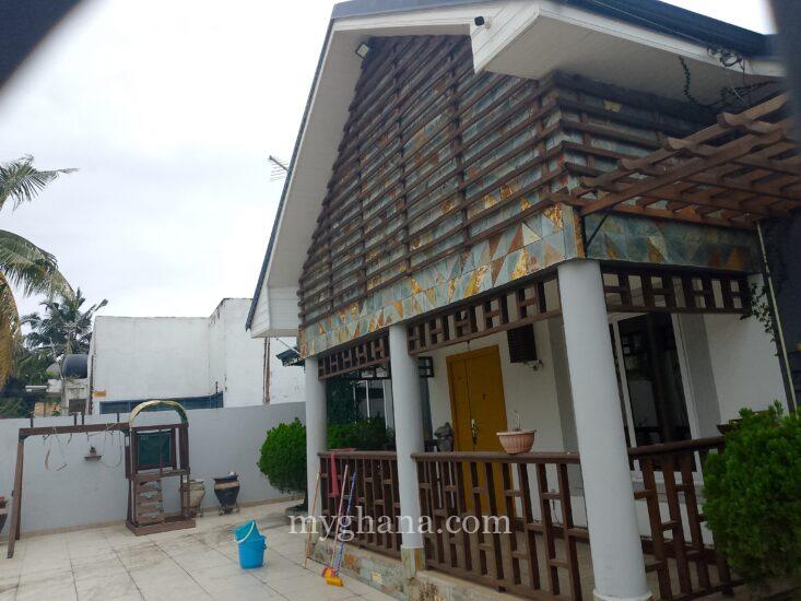 3 bedrooms house for sale at Achimota