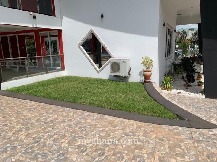 5 Bedroom House for Sale at East Airport Hills Estate