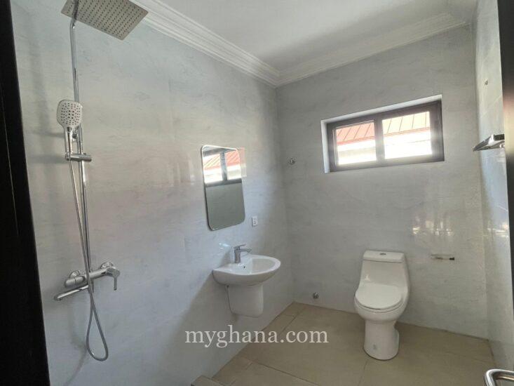 5 bedrooms house forsale at Madina Ritz Junction