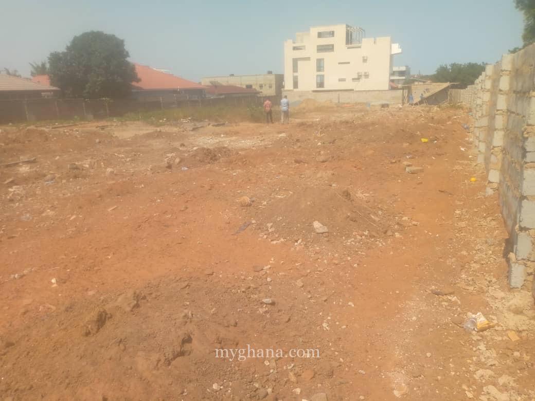 Titled 6 plots of land forsale at East airport hills