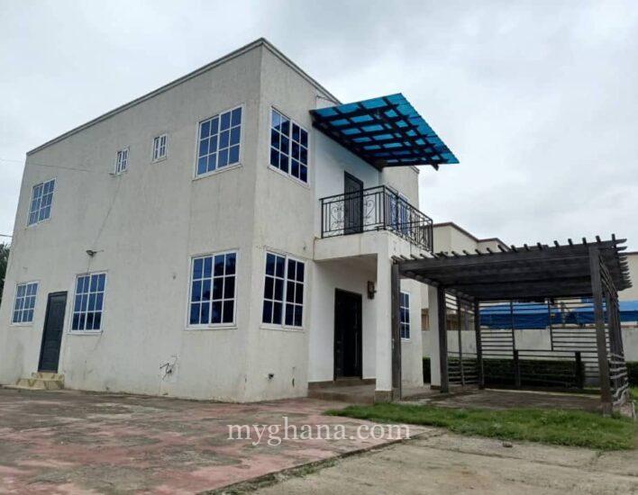 4 bedrooms house for rent at north legon agbogba