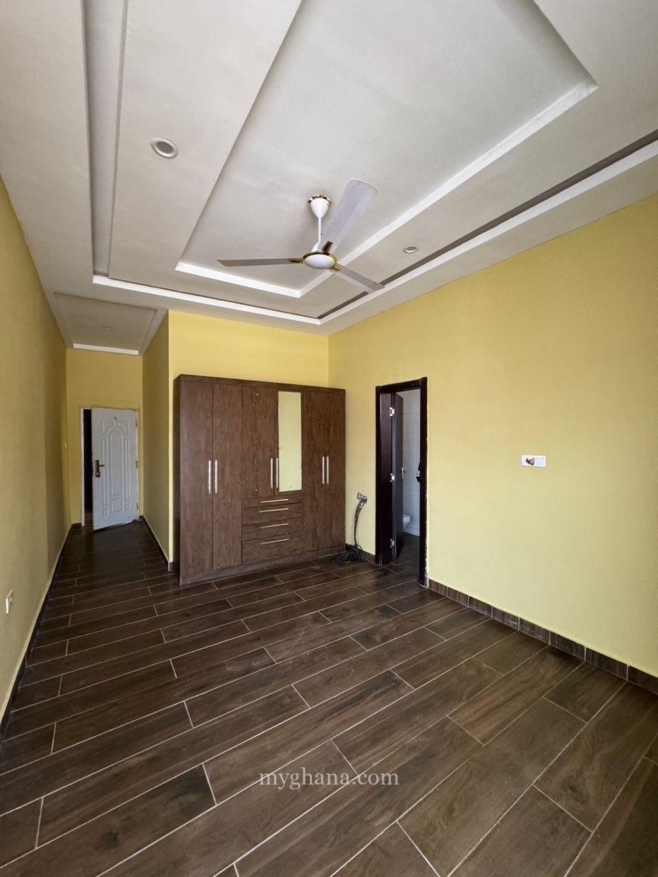 3 bedrooms self compound house for rent at botwe lakeside
