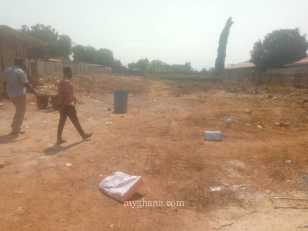 Titled 6 plots of land forsale at East airport hills