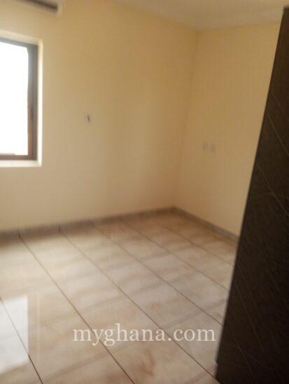 Two bedroom apartment for rent at community 25