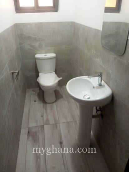 Two bedroom apartment for rent at community 25