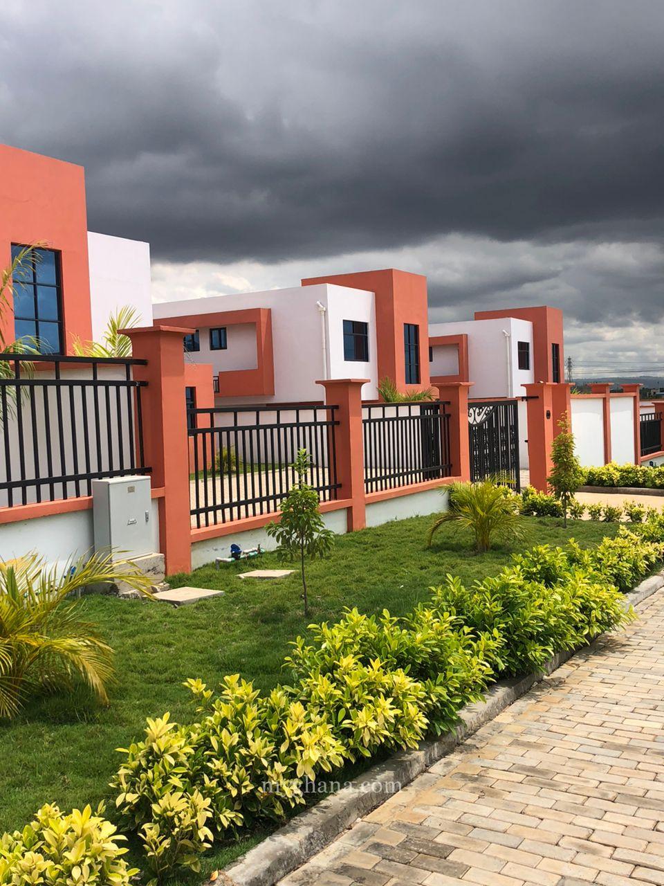 4 bedrooms house at East legon hills