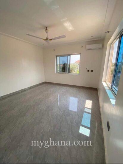 2 bedrooms apartment for rent at oyarifa