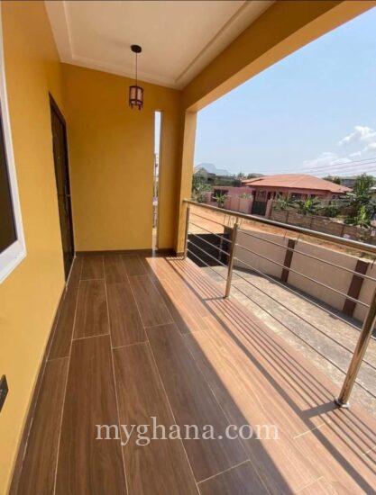 2 bedrooms apartment for rent at oyarifa