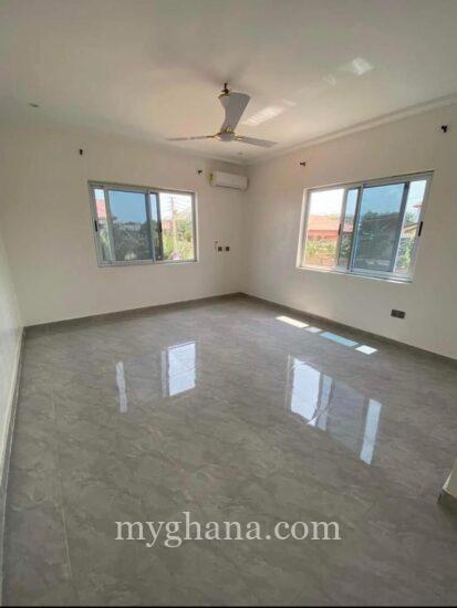 2 bedrooms apartment for rent at oyarifa