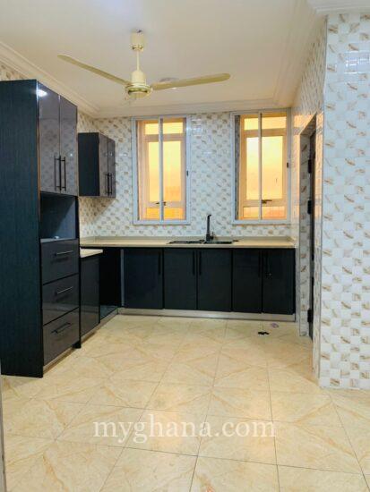 2 bedrooms apartment for rent at oyarifa