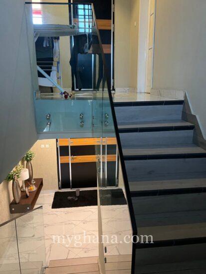 Fully furnished 3 bedrooms house fo rent at Achimota
