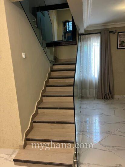 Fully furnished 3 bedrooms house fo rent at Achimota