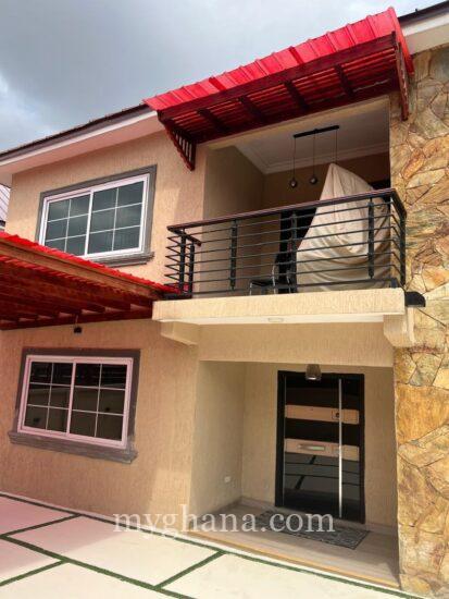 Fully furnished 3 bedrooms house fo rent at Achimota