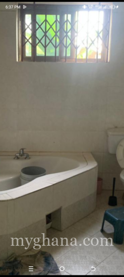 3 bedrooms house for rent at Abelemkpe