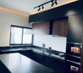 3bedroom house for rent in Adjiringanor school junction