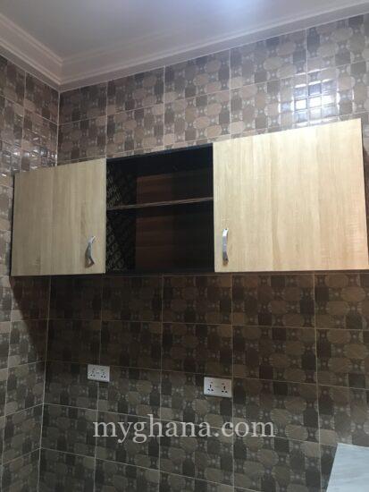 Executive newly built chamber and hall self contained for rent at lakeside